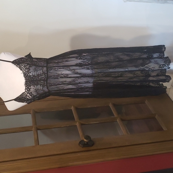 Love Culture Other - 𝅺LOVE Culture Black Lace Night Gown NWOT